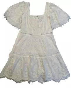 Saylor mini abito pizzo BOHO manica corta orlo smerlato bianco medio nuovo senza etichette - Foto 1 di 8