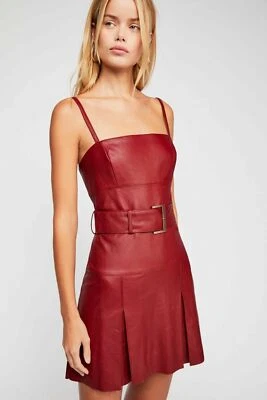 Nuevo con etiquetas Mini Vestido Free People Sweet Talk Cuero Vegano Rojo/Rojo Talla 12 Foto 1 de 4