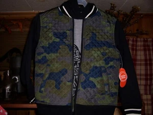 WONDER NATION BOYS CAMOFLAUGE JACKET AND T SHIRT OUTFIT SIZE XS 4-5 HOODED SHIRT - Picture 1 of 2