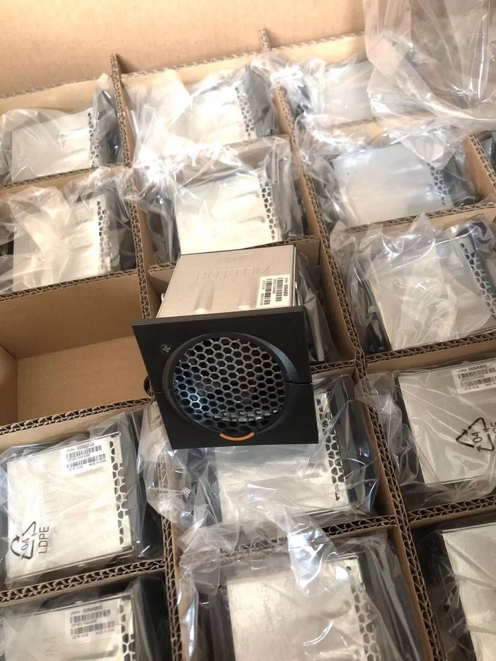 00NA900 IBM X3850 X6 COMPUTE BOOK HOT-SWAP FRONT FAN MODULE - Image 1 of 1