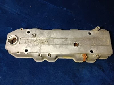 85-95 丰田皮卡车 4Runner 22R 22RE 4 气缸发动机阀门摇杆盖 — 第 1/4 张图片