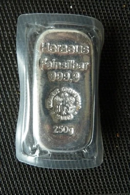 Silberbarren 250g Heraeus in Schutzfolie 999,9 Feinsilber - Bild 1 von 2