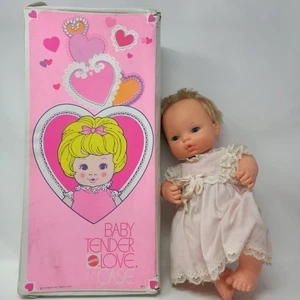 Vintage Mattel Inc. Tender Love Baby Puppe und Koffer 1972 Spielzeug Sammlerstücke  - Bild 1 von 24