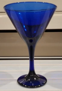 1 COBALT BLUE LIBBEY MARTINI GLASS 6.5 INCHES HOLDS 6 OZS - Picture 1 of 4