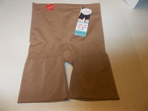 ASSETS by SPANX Women's Remarkable Results High-Waist Midthigh Thigh Shapers - Picture 1 of 4