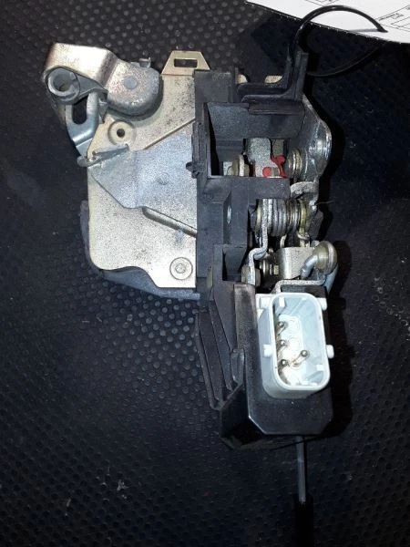 BMW 528I 2000 LH actuador de cerradura de puerta trasera Foto 1 de 4