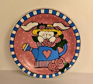 Studio 33 Easter White Bunny Rabbit Plate Pink/Blue In Watering Can 8" - Picture 1 of 5