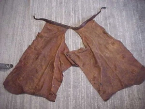 VINTAGE WILD WEST LEDER COWBOY CHAPS ~ GUT GEBRAUCHT ~ NACHLASSARTIKEL - Bild 1 von 24