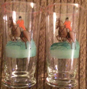 Fox Hunt Hunting Pair of Hand Painted Tumbler Glasses - Picture 1 of 8