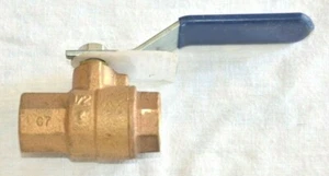 Válvula de bola de bronce FNPT de 1/2" NIBCO T585-70-66 - Imagen 1 de 5
