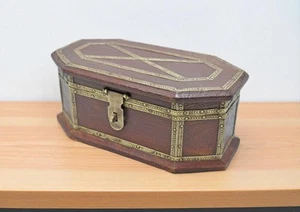 Vintage Wooden Small Storage Box Original Old Hand Crafted Brass Fitted - Picture 1 of 7