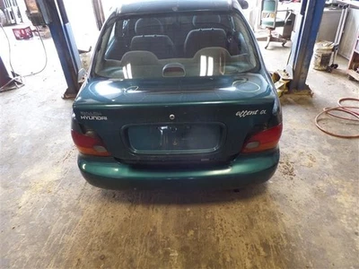 Compresor de aire acondicionado Thru 06/16/97 compatible con 95-98 ACCENT 9765560 Foto 1 de 4