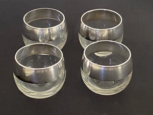 Juego de 4 gafas MCM Dorothy Thorp Roly Poly, 2,25" de alto - Imagen 1 de 4