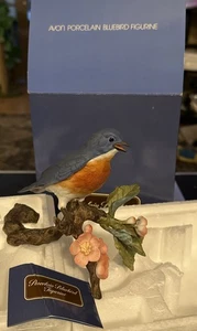 Statuina "Bluebird" porcellana Avon vintage NOS - Foto 1 di 6