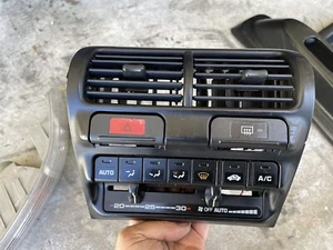 94-01 Acura Integra DC4 DC2 Climate Control Vent Bezel GSR OEM JDM - Picture 1 of 1