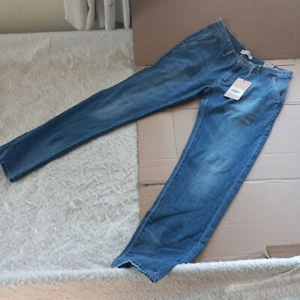 J7 Mens 34 (Actual 34x32.5) Relaxed Straight Stretch Jeans --NWT - Picture 1 of 11