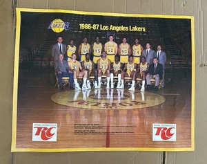 Vintage LA Lakers 1987-88 NBA Champs Poster: Magic, Kareem, Worthy never folded - Picture 1 of 7