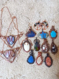 Kupferdraht umwickelt Schmuck Konvolut Natursteine Anhänger Halsketten - Bild 1 von 1