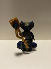 LEGO Ninjago Minifigure: Skales (with Hypnobrai Serpentine Staff)