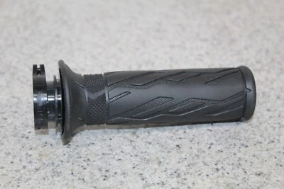 Suzuki GSXR 750 2011 | Carcasa y empuñadura del acelerador OEM Foto 1 de 4