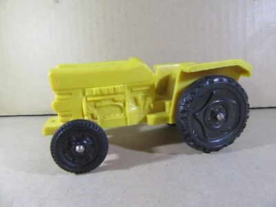 686W Vintage 1970 Vinile Linea 3 Germania Grande Trattore Giallo Gomma 1:24 - Immagine 1 di 4