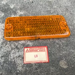 Lente cubierta de luz con señal de giro de estacionamiento frontal MITSUBISHI GALANT SIGMA L200 JP - Imagen 1 de 9