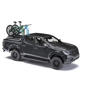 Busch Nissan Navara with two bikes 53724 - Picture 1 of 1