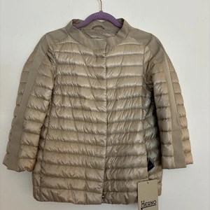 Herno Women's Puffer Short Jacket NWT Color Tan Size - 38 (6) NWT - Picture 1 of 11