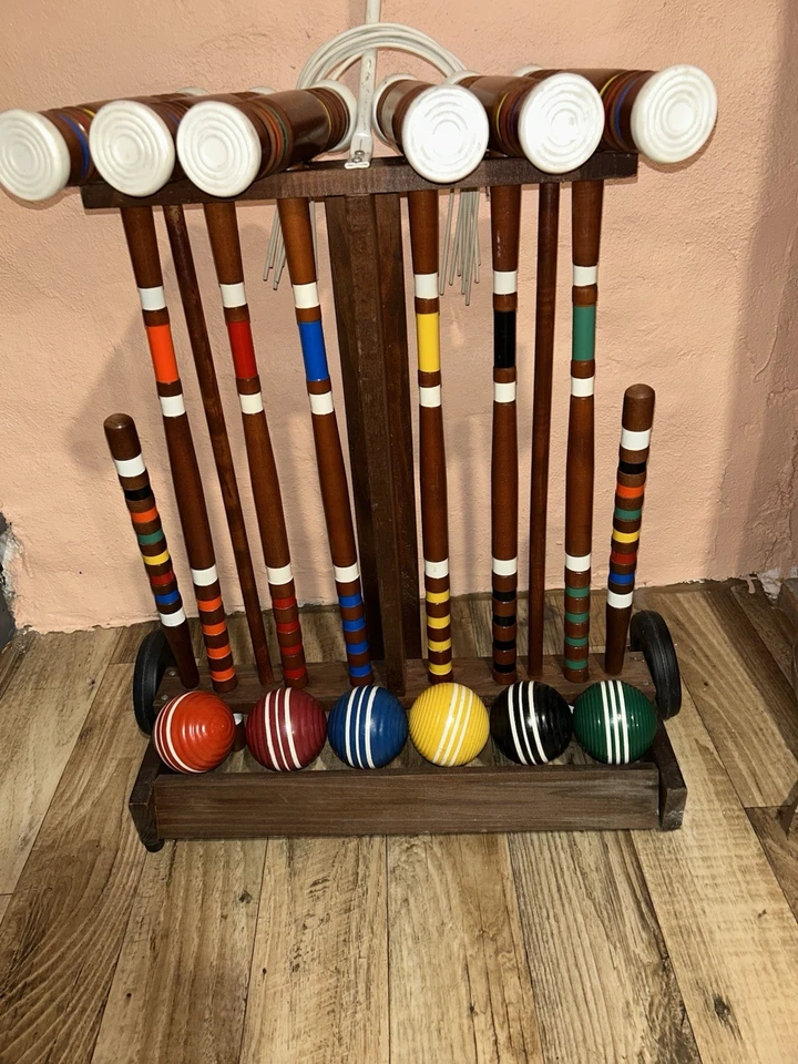 Juego de croquet de madera oscura Forster vintage con carro con ruedas ¡completo! ¡Limpio y bonito! Foto 1 de 4