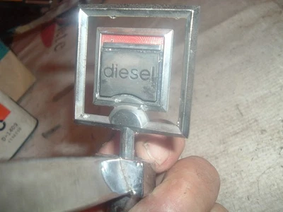 1977-1985 Oldsmobile передний DIESEL капот украшения эмблема w основание 562206 88 98 mlds - Изображение 1 из 4