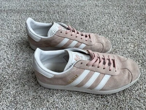 Tenis Adidas Vapor Rosa y Blanco Gazelle con Cordones Para Mujer Talla 7 EE. UU. - Imagen 1 de 11