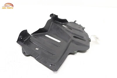 2009-2016 BMW Z4 E89 traseira direita sob a carroceria capa protetora contra respingos fabricante de equipamento original - Imagem 1 de 4