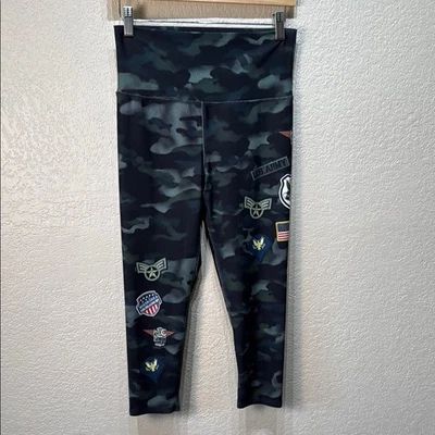 Mujeres Capri Camuflado Ejército Compresión Leggings Talla M Con Parches Imitados Foto 1 de 4