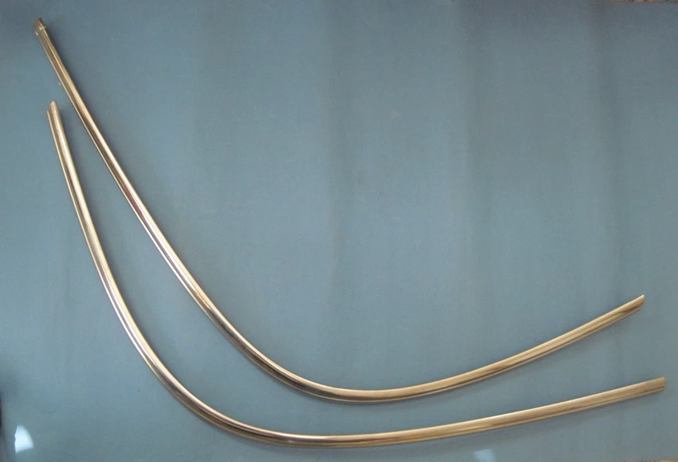 Chevrolet Bel Air 1953-1954 molduras de cinturón nuevo stock antiguo Foto 1 de 3