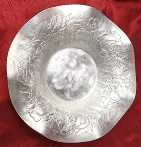 Vintage MCM Hand Forged Everlast Metal Floral Aluminum Bowl 1013 8.5" Made USA  - Picture 1 of 7