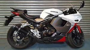 Lata de escape Hyosung GTR125 / GT125 COMET negra GP PRO legal para carretera / carrera - Imagen 1 de 5