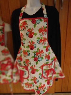 JINGLE BELLS APRON by Jessie Steele, Adult, Bib Style Washable. Sweet As Can Be!