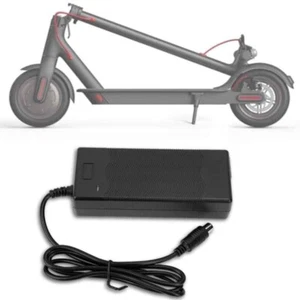 CARICABATTERIE 36 VOLT PER MONOPATTINO SPINA DC8MM. TIPO XIAOMI SEGWAY NINEBOT - Foto 1 di 1