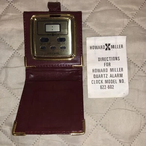 Howard Miller Burgunder Leder klappbar/Staffelei digitaler Reisewecker ~ Vintage - Bild 1 von 3