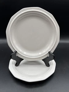 Vintage Set Of 2 Pfaltzgraff Heritage White 8 3/8" Lunch Plate Stoneware - Picture 1 of 3