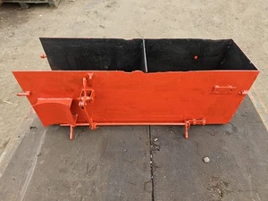 NUFFIELD UNIVERSAL FOUR TRACTOR BATTERY BOX. - Picture 1 of 13