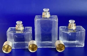Antiguo juego de 3 botellas de perfume con aroma a cristal corte tapa dorada plata francesa de la década de 1920 - Imagen 1 de 21