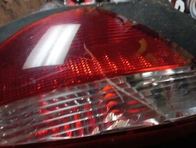 Luz de freno trasera Ford Taurus 2004-2007 lado izquierdo del conductor OEM YF1X13B505A Foto 1 de 3