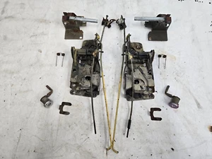 DOOR LATCH SYSTEM PAIR CHEVY GMC TRUCK 73-87 SUBURBAN BLAZER 73-91 K5 C10 K10 - Picture 1 of 8