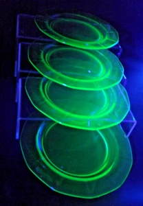 Vintage Depression Green glass set of 4 - 7¼" plates - Picture 1 of 11