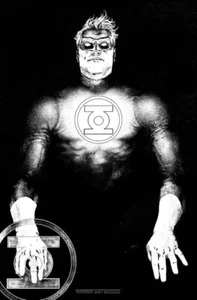 Green Lantern #25 2025 DC Stevan Subic Glow-in-Dark FOIL Var F Presale 7/23 - Picture 1 of 1