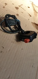 APRILIA RSV R MILLIE FACTORY GEN 2 04-08 R/H INTERRUPTOR DERECHO ENGRANAJE - Imagen 1 de 1