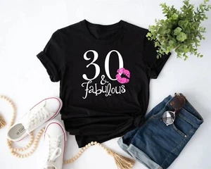 30th Birthday Gift T-Shirt Fabulous 30 Queen Kiss Lips Thirty Years Ladies Top - Picture 1 of 7
