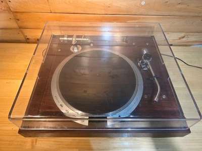 Victor TT-81 Record Player Turntable – Japan - Image 1 of 4