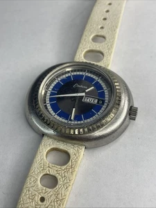 Vintage Endura Day Date UFO Style Mechanical White Swiss Dress Watch - Picture 1 of 7